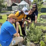 2025_0622_AppFieldCourse_MissRubysCornerMarket_CloseUp_Group_CommunityGarden_01